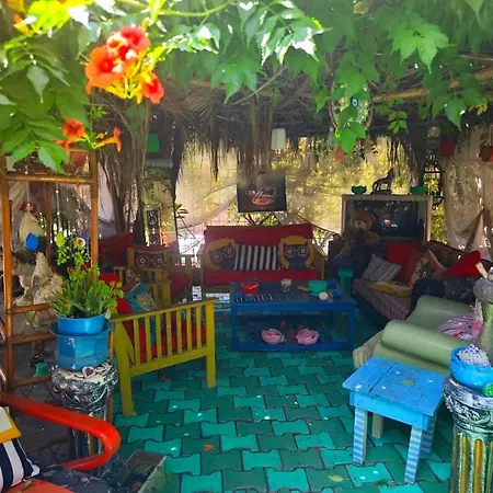 Tuana Garden Bed & Breakfast