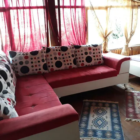 Tuana Garden Bed & Breakfast